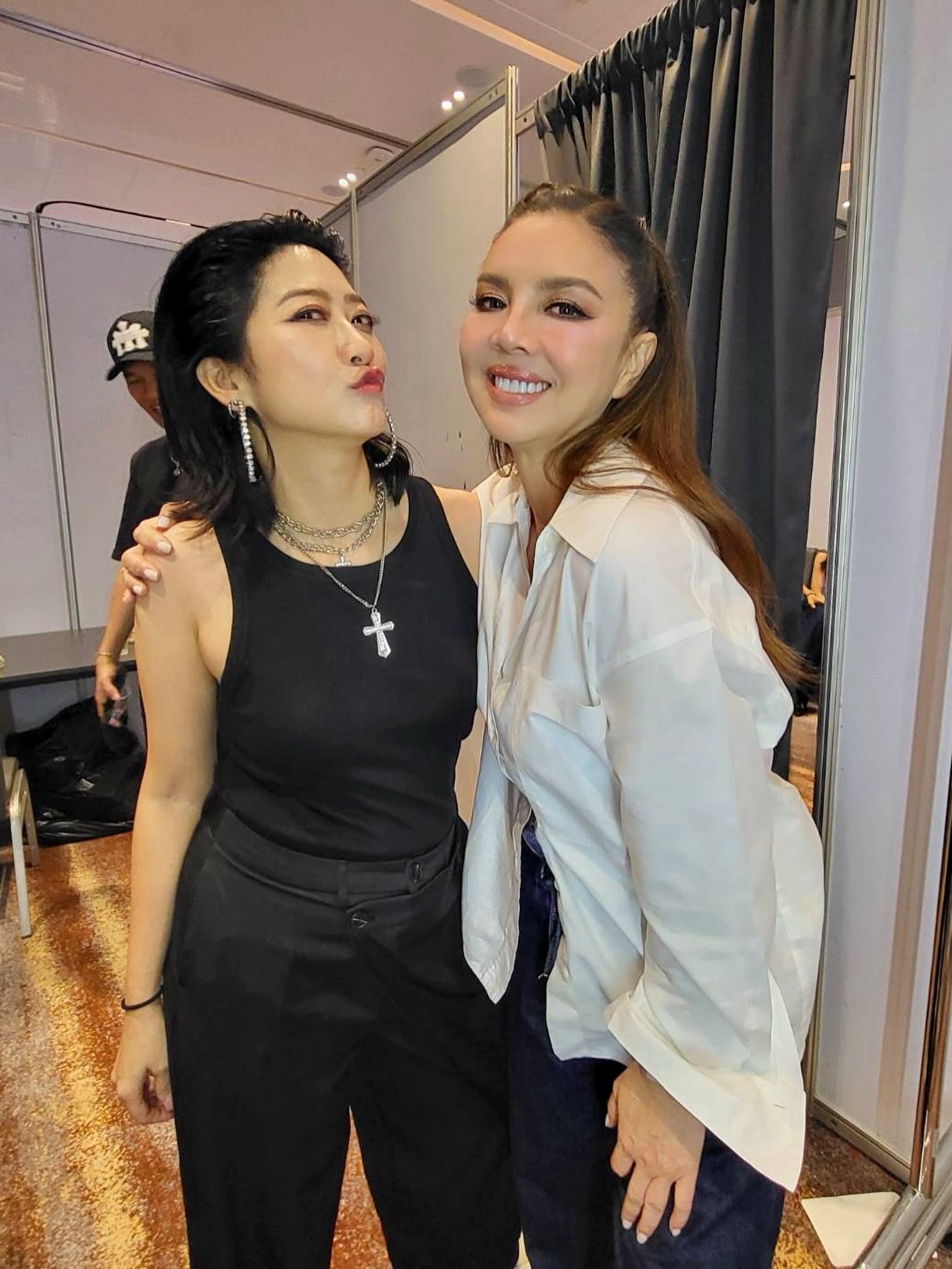 ติ๊นา - คริสติน่า อากีล่าร์