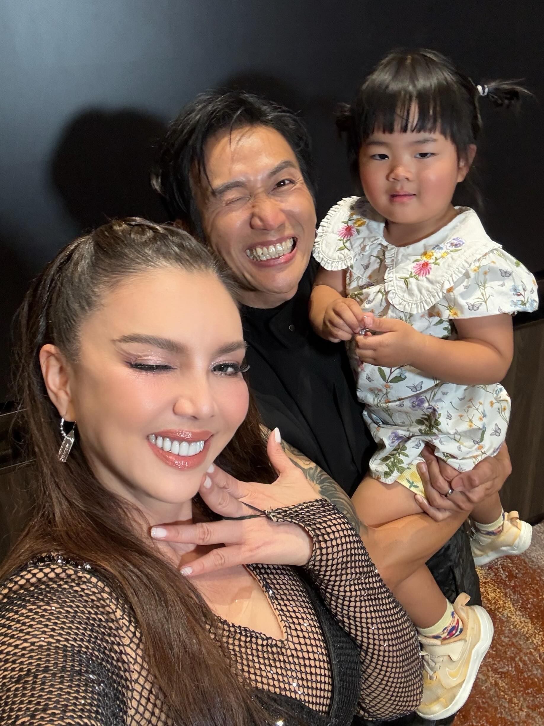 ติ๊นา - คริสติน่า อากีล่าร์