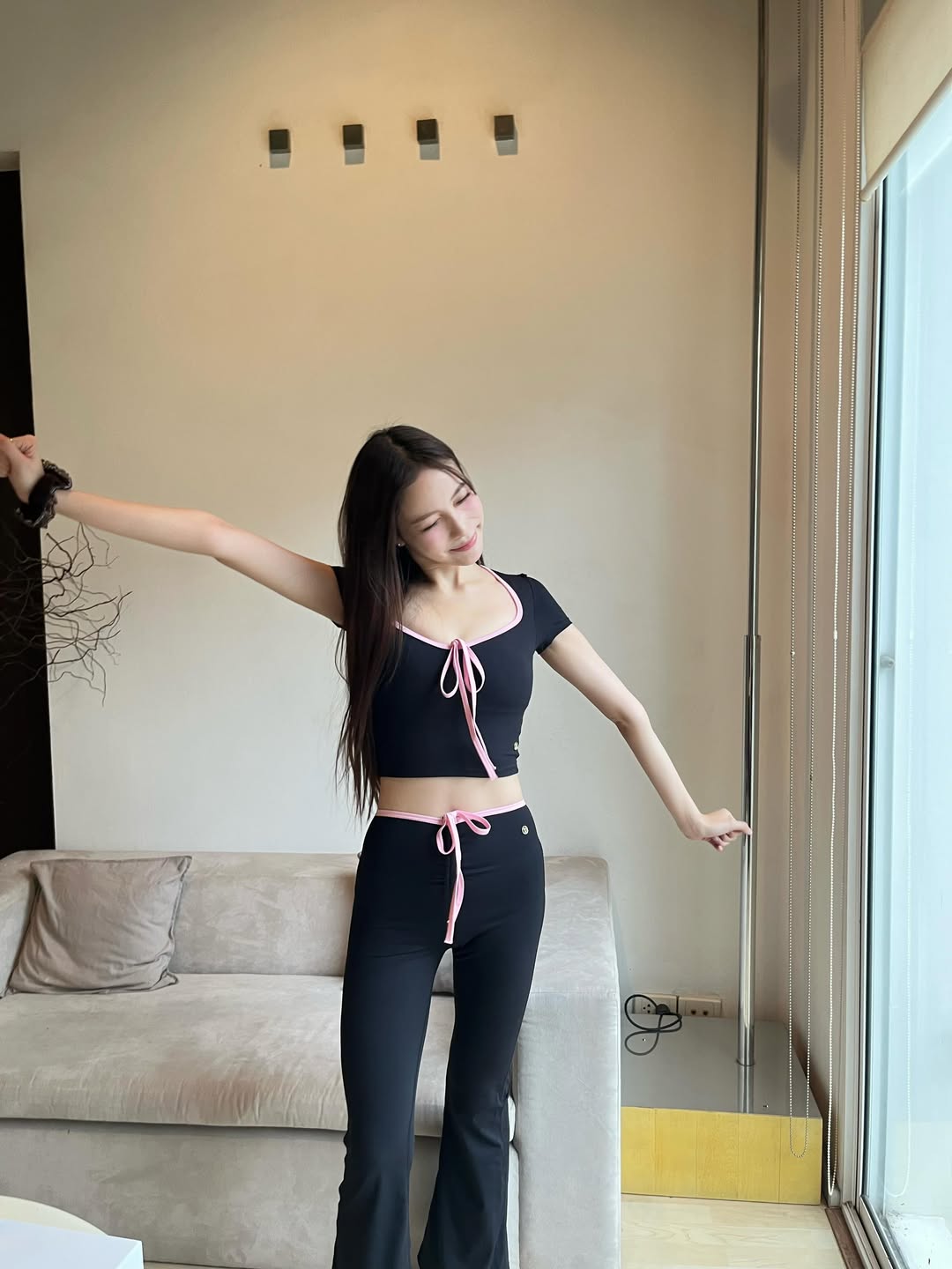 มุก - วรนิษฐ์ ถาวรวงศ์