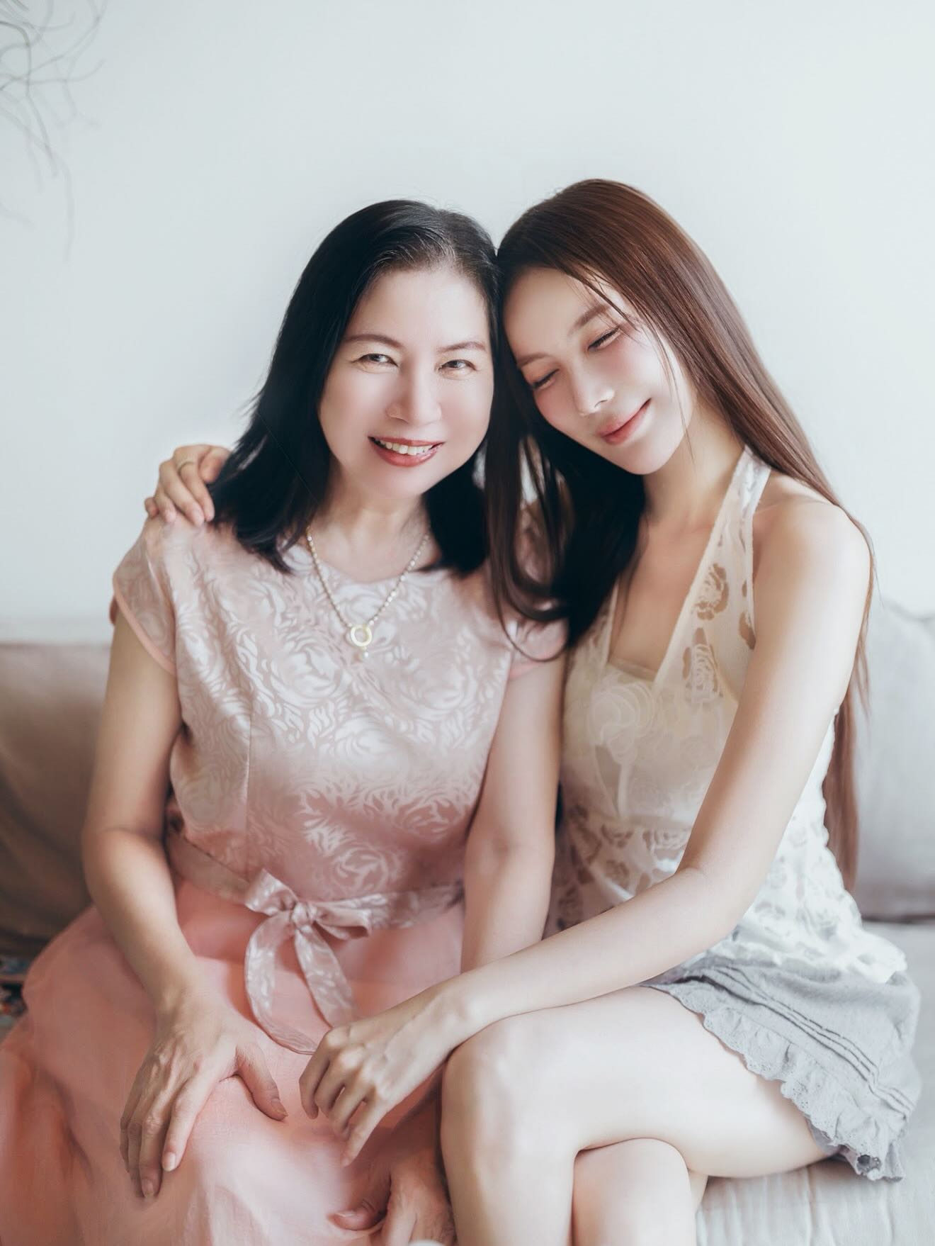 มุก - วรนิษฐ์ ถาวรวงศ์