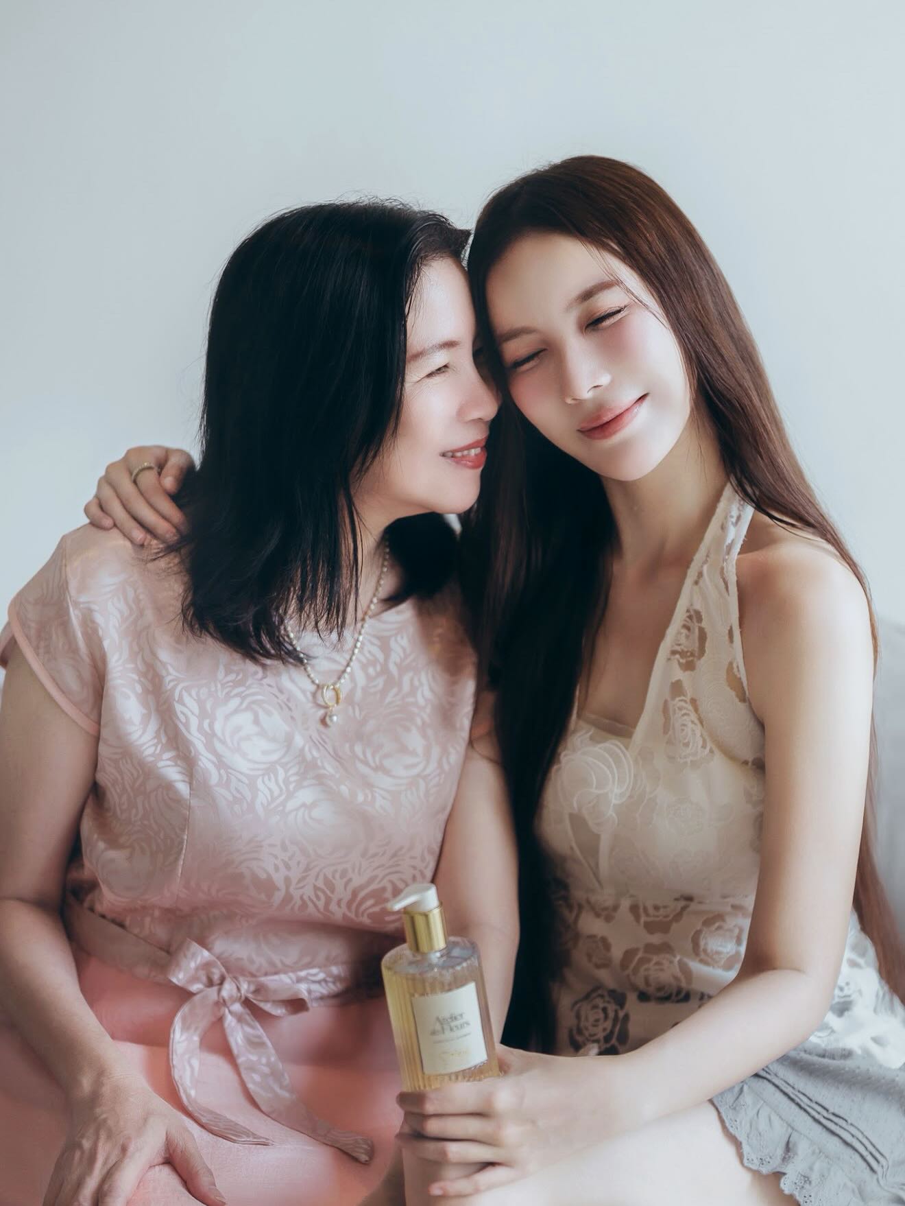 มุก - วรนิษฐ์ ถาวรวงศ์