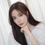 มุก - วรนิษฐ์ ถาวรวงศ์